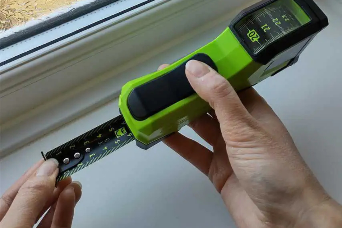 How to Measure for Perfect Fit Blinds - Use A Top Reading Measure Tape