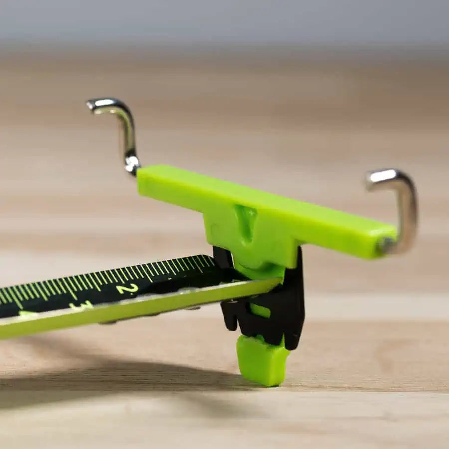 Curtain claw attached